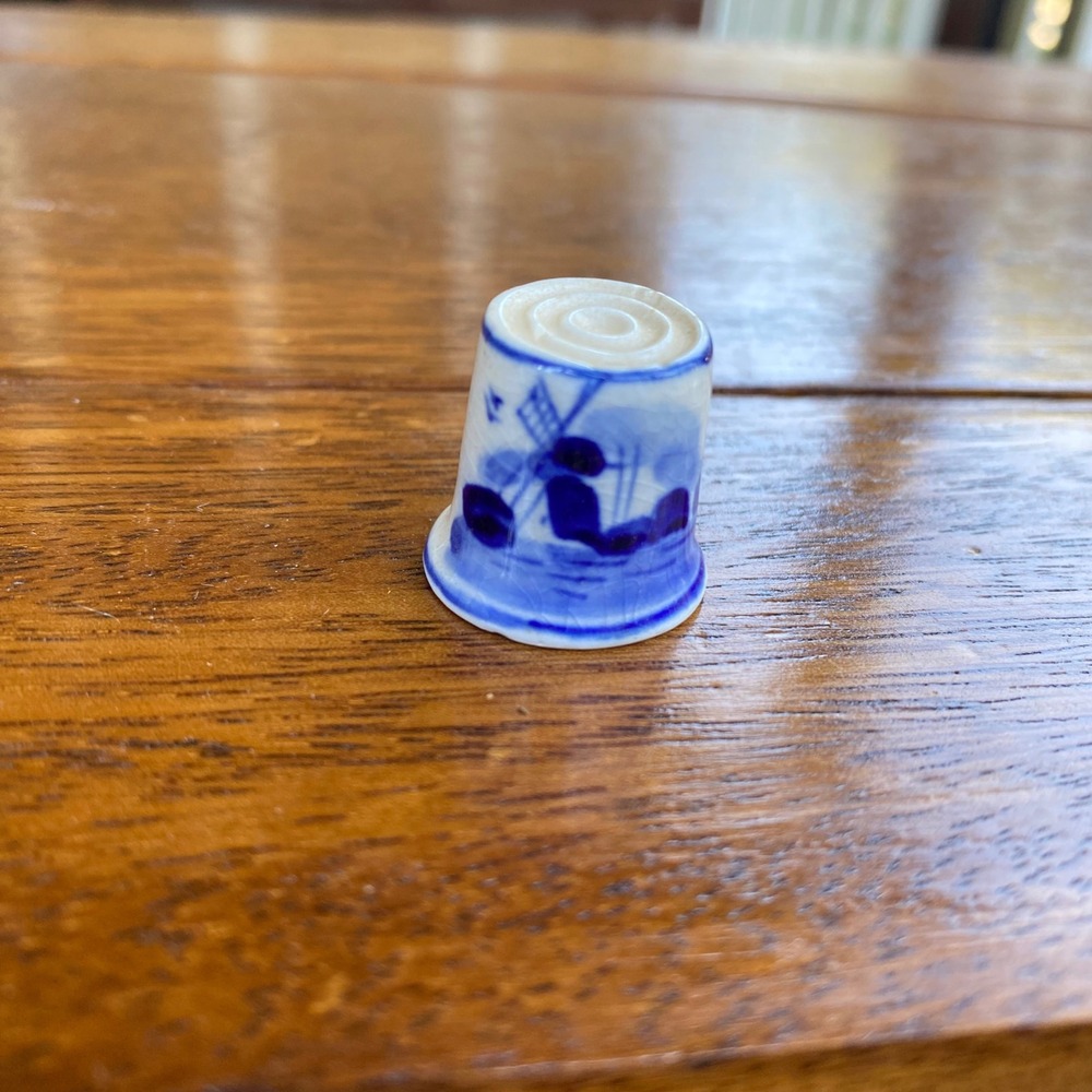 Delft Blue Windmill Thimble Collectible Sewing Dutch Souvenir Holland‎ Decor